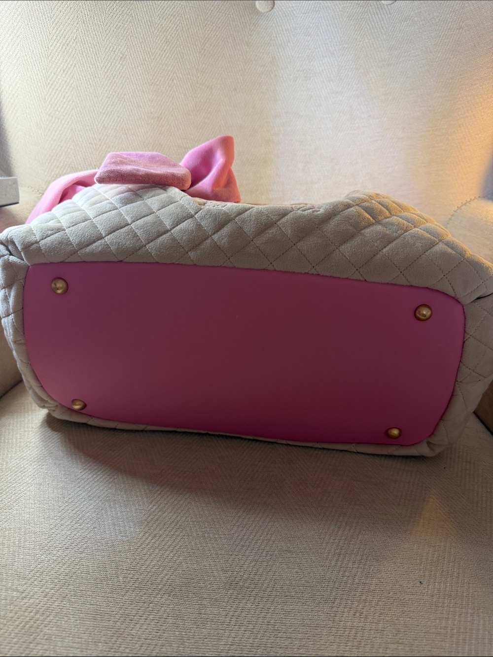 Juicy Couture Pink & Cream Quilted Satchel with Bow Accent - Picture 13 of 16